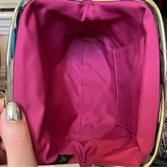 NWT Coach Zebra Frame Wristlet - Picture 7 of 9